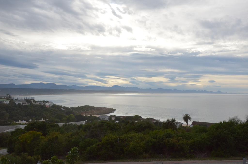 5Th House B&B Plettenberg Bay Bagian luar foto